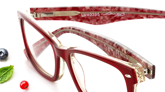Lennox Eyewear Hilja - eine beerige Unisex-Brille